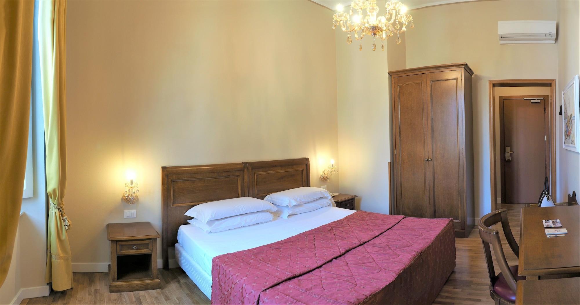 Hotel Europa Camaiore Bagian luar foto