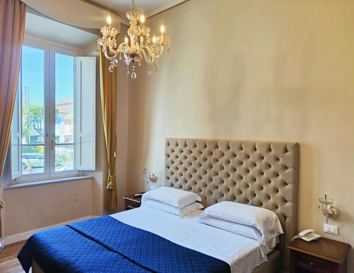 Hotel Europa Camaiore Bagian luar foto