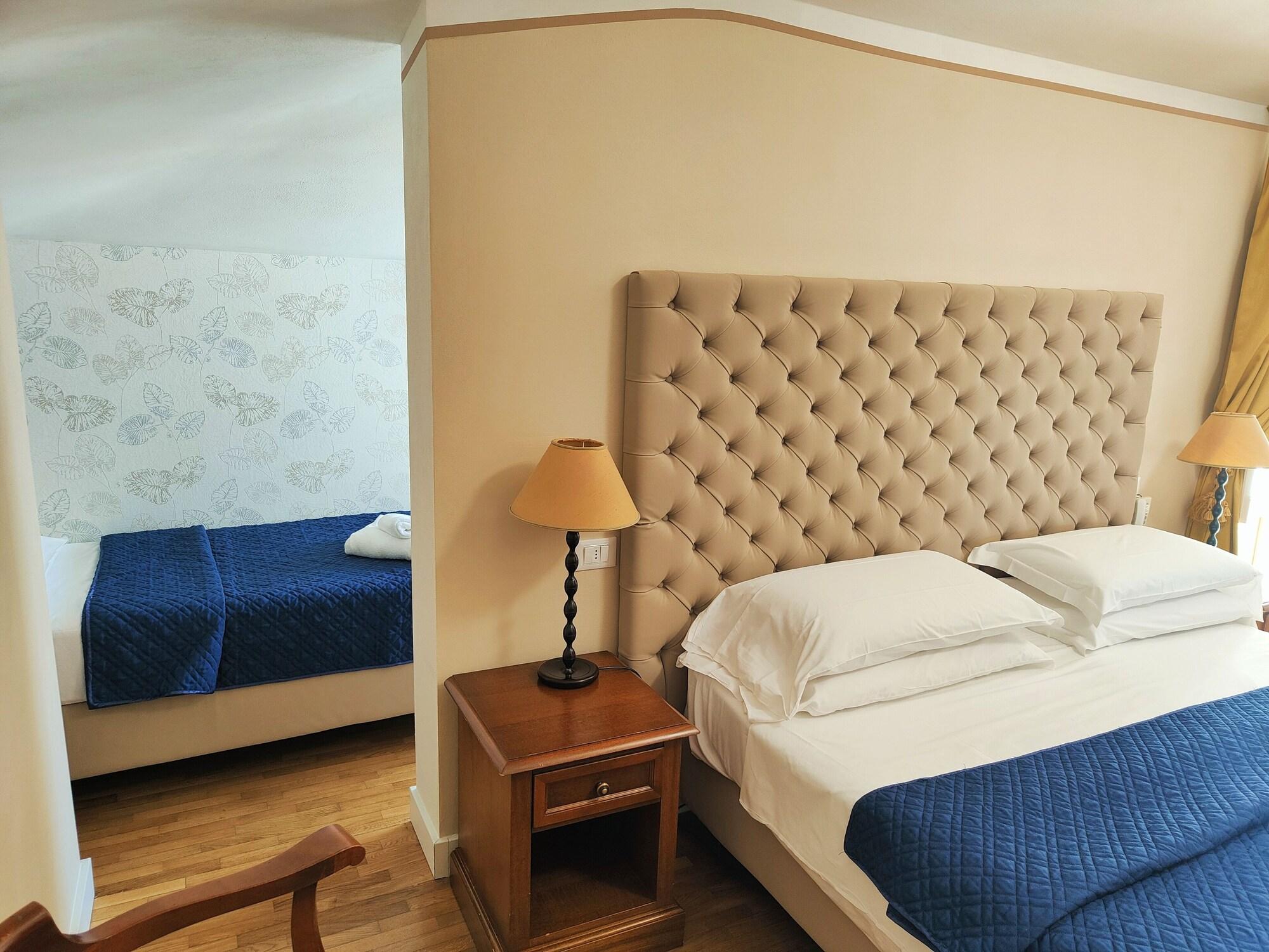 Hotel Europa Camaiore Bagian luar foto